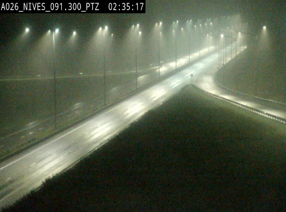 <h2>Webcam autoroute A26/E25 à hauteur de Vaux-sur-Sûre (Nives), à la jonction avec la N848 en direction de Liège - BK 91,3</h2>