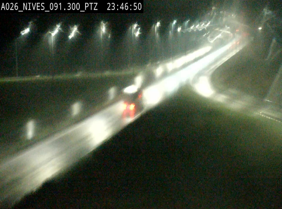 <h2>Webcam autoroute A26/E25 à hauteur de Vaux-sur-Sûre (Nives), à la jonction avec la N848 en direction de Liège - BK 91,3</h2>