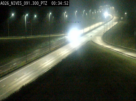 <h2>Webcam autoroute A26/E25 à hauteur de Vaux-sur-Sûre (Nives), à la jonction avec la N848 en direction de Liège - BK 91,3</h2>