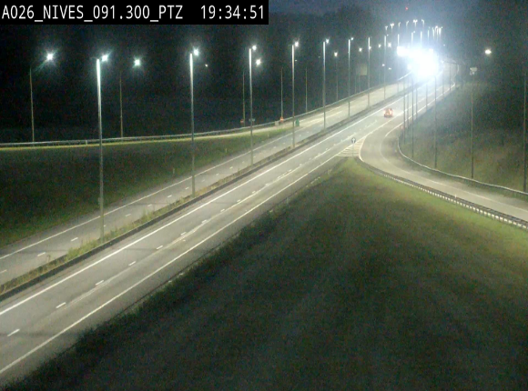 <h2>Webcam autoroute A26/E25 à hauteur de Vaux-sur-Sûre (Nives), à la jonction avec la N848 en direction de Liège - BK 91,3</h2>
