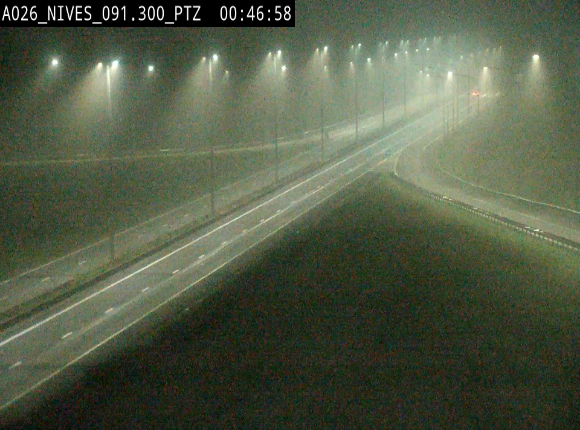 <h2>Webcam autoroute A26/E25 à hauteur de Vaux-sur-Sûre (Nives), à la jonction avec la N848 en direction de Liège - BK 91,3</h2>