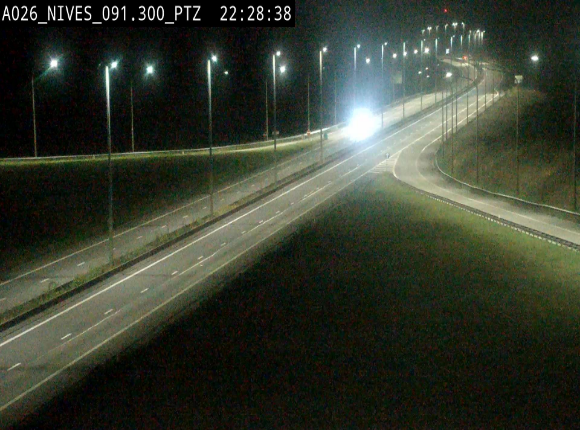<h2>Webcam autoroute A26/E25 à hauteur de Vaux-sur-Sûre (Nives), à la jonction avec la N848 en direction de Liège - BK 91,3</h2>