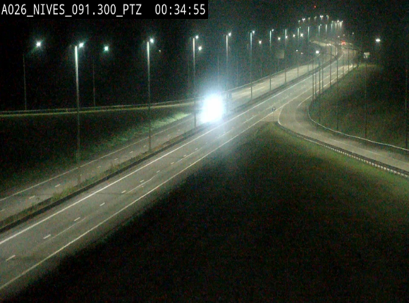 <h2>Webcam autoroute A26/E25 à hauteur de Vaux-sur-Sûre (Nives), à la jonction avec la N848 en direction de Liège - BK 91,3</h2>