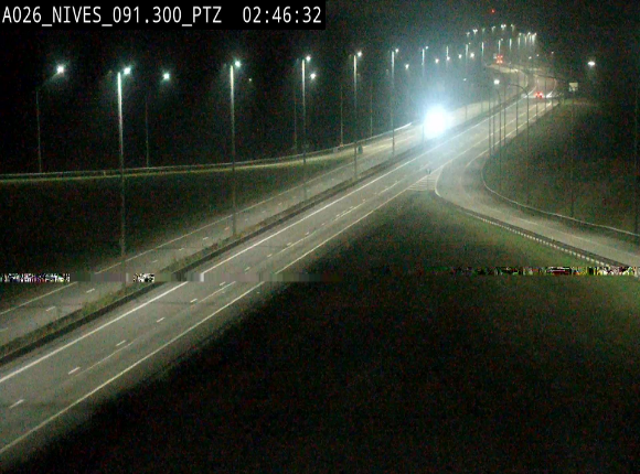 <h2>Webcam autoroute A26/E25 à hauteur de Vaux-sur-Sûre (Nives), à la jonction avec la N848 en direction de Liège - BK 91,3</h2>