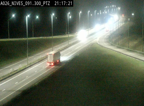 <h2>Webcam autoroute A26/E25 à hauteur de Vaux-sur-Sûre (Nives), à la jonction avec la N848 en direction de Liège - BK 91,3</h2>