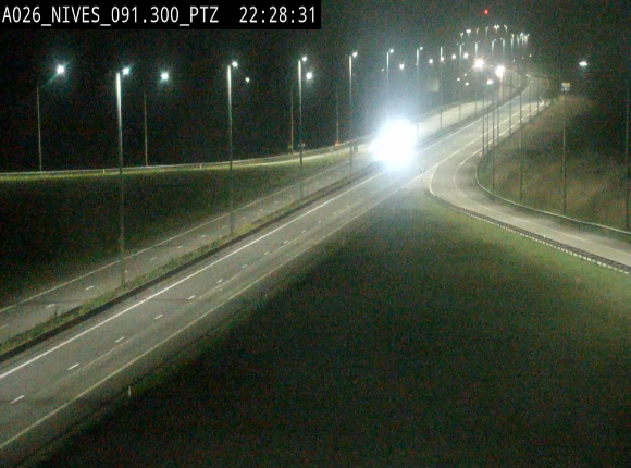 <h2>Webcam autoroute A26/E25 à hauteur de Vaux-sur-Sûre (Nives), à la jonction avec la N848 en direction de Liège - BK 91,3</h2>