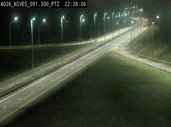 <h2>Webcam autoroute A26/E25 à hauteur de Vaux-sur-Sûre (Nives), à la jonction avec la N848 en direction de Liège - BK 91,3</h2>