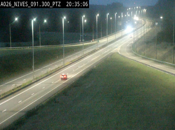 <h2>Webcam autoroute A26/E25 à hauteur de Vaux-sur-Sûre (Nives), à la jonction avec la N848 en direction de Liège - BK 91,3</h2>