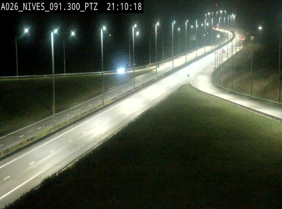 <h2>Webcam autoroute A26/E25 à hauteur de Vaux-sur-Sûre (Nives), à la jonction avec la N848 en direction de Liège - BK 91,3</h2>