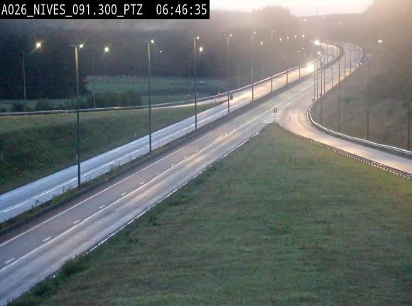<h2>Webcam autoroute A26/E25 à hauteur de Vaux-sur-Sûre (Nives), à la jonction avec la N848 en direction de Liège - BK 91,3</h2>