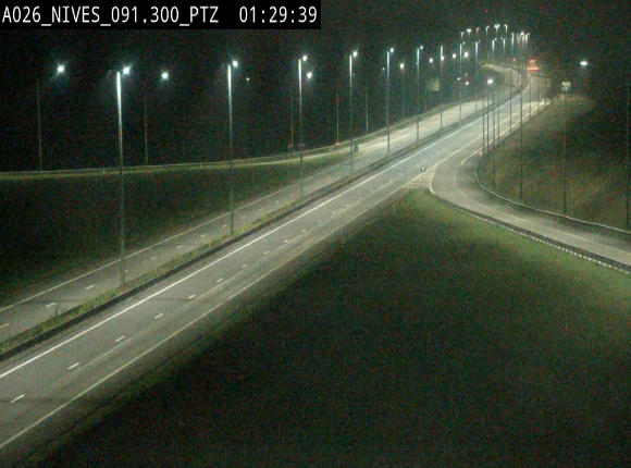 Webcam autoroute A26/E25 à hauteur de Vaux-sur-Sûre (Nives), à la jonction avec la N848 en direction de Liège - BK 91,3