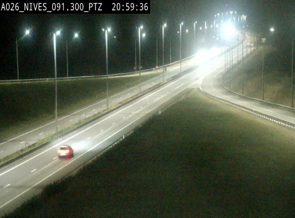 <h2>Webcam autoroute A26/E25 à hauteur de Vaux-sur-Sûre (Nives), à la jonction avec la N848 en direction de Liège - BK 91,3</h2>