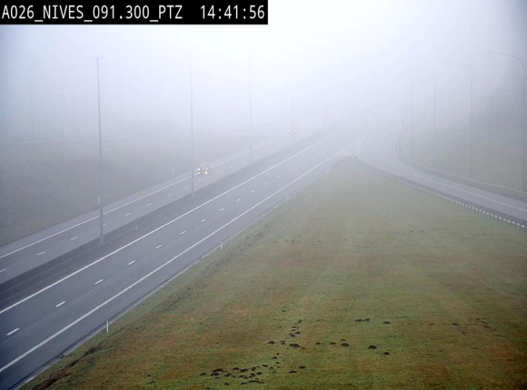 <h2>Webcam autoroute A26/E25 à hauteur de Vaux-sur-Sûre (Nives), à la jonction avec la N848 en direction de Liège - BK 91,3</h2>