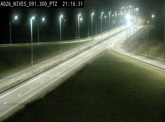 <h2>Webcam autoroute A26/E25 à hauteur de Vaux-sur-Sûre (Nives), à la jonction avec la N848 en direction de Liège - BK 91,3</h2>