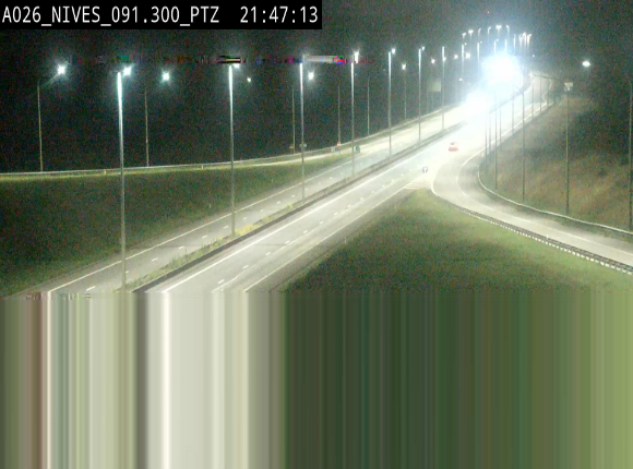 <h2>Webcam autoroute A26/E25 à hauteur de Vaux-sur-Sûre (Nives), à la jonction avec la N848 en direction de Liège - BK 91,3</h2>