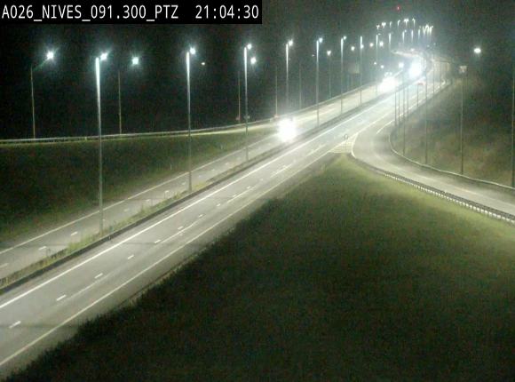 <h2>Webcam autoroute A26/E25 à hauteur de Vaux-sur-Sûre (Nives), à la jonction avec la N848 en direction de Liège - BK 91,3</h2>