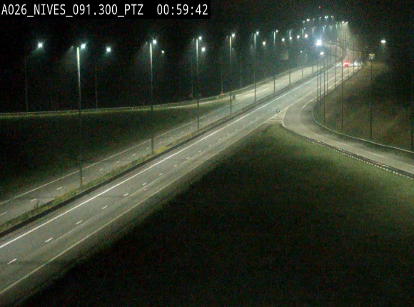 <h2>Webcam autoroute A26/E25 à hauteur de Vaux-sur-Sûre (Nives), à la jonction avec la N848 en direction de Liège - BK 91,3</h2>
