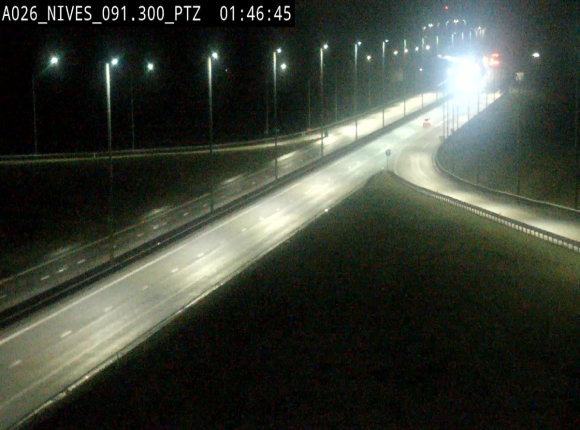 Webcam autoroute A26/E25 à hauteur de Vaux-sur-Sûre (Nives), à la jonction avec la N848 en direction de Liège - BK 91,3