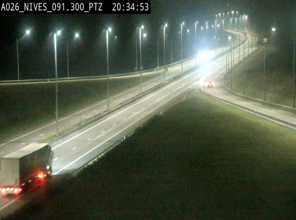 <h2>Webcam autoroute A26/E25 à hauteur de Vaux-sur-Sûre (Nives), à la jonction avec la N848 en direction de Liège - BK 91,3</h2>