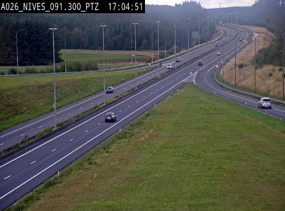 <h2>Webcam autoroute A26/E25 à hauteur de Vaux-sur-Sûre (Nives), à la jonction avec la N848 en direction de Liège - BK 91,3</h2>