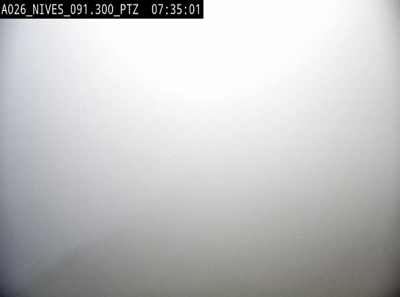 <h2>Webcam autoroute A26/E25 à hauteur de Vaux-sur-Sûre (Nives), à la jonction avec la N848 en direction de Liège - BK 91,3</h2>