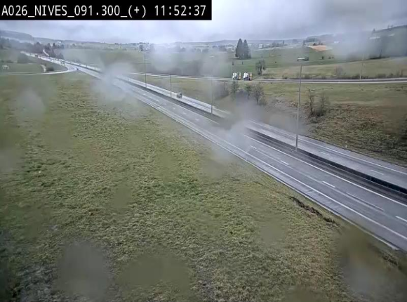 <h2>Webcam autoroute A26/E25 à hauteur de Vaux-sur-Sûre (Nives), à la jonction avec la N848 en direction de Luxembourg - BK 91,3</h2>