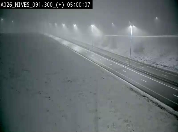 <h2>Webcam autoroute A26/E25 à hauteur de Vaux-sur-Sûre (Nives), à la jonction avec la N848 en direction de Luxembourg - BK 91,3</h2>