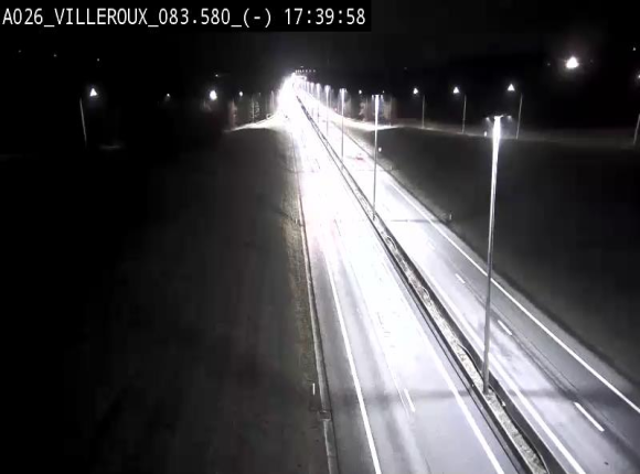 Webcam autoroute A26/E25 à hauteur de Vaux-sur-Sûre, à la jonction avec la N85 en direction de Liège - BK 83.6