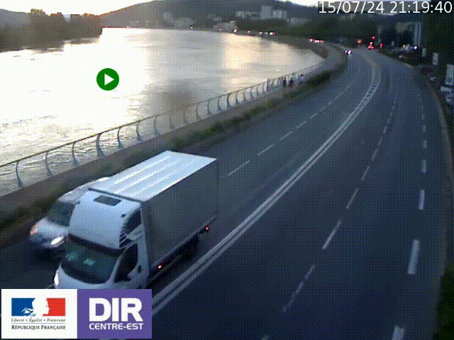 Webcam sur le quai Parjot à Vienne, aux Portes de Lyon, sur la Nationale 7, à la jonction avec le boulevard du Rhône-nord (D1407), caméra orientée vers Lyon