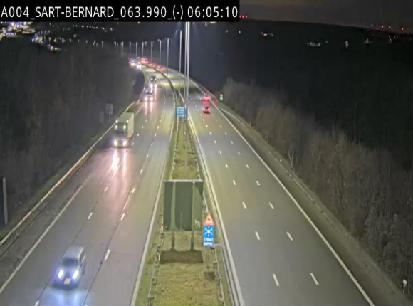 Webcam E411 à hauteur d'Assesse en provenance d'Arlon ou de la N4 vers Namur