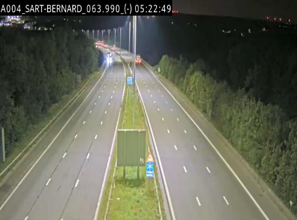 Webcam E411 à hauteur d'Assesse en provenance d'Arlon ou de la N4 vers Namur