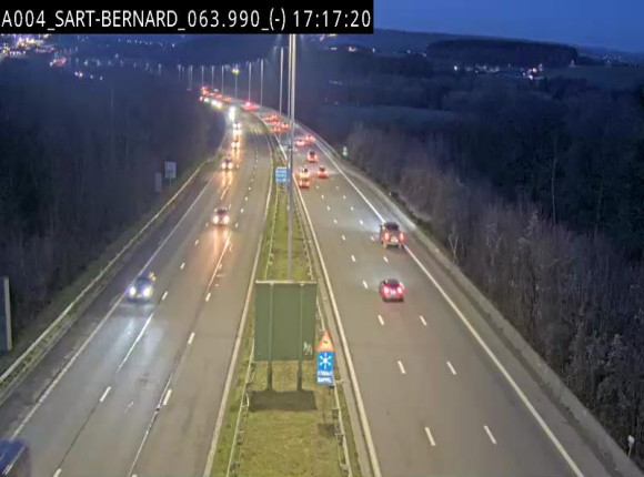 Webcam E411 à hauteur d'Assesse en provenance d'Arlon ou de la N4 vers Namur