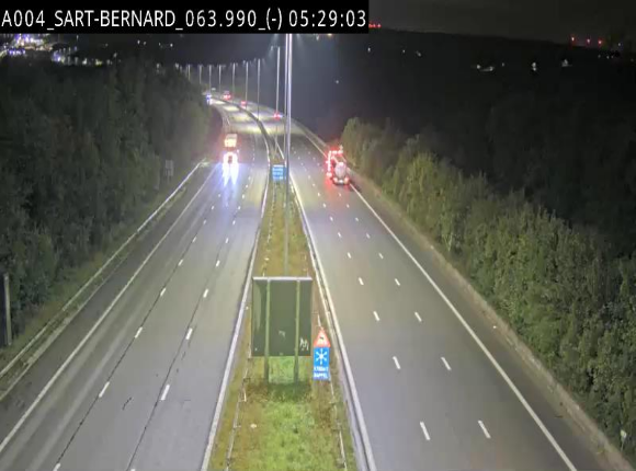Webcam E411 à hauteur d'Assesse en provenance d'Arlon ou de la N4 vers Namur