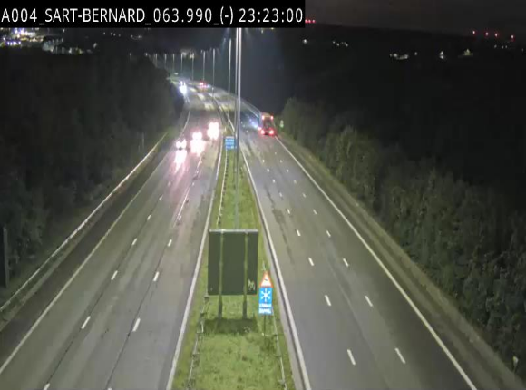 Webcam E411 à hauteur d'Assesse en provenance d'Arlon ou de la N4 vers Namur