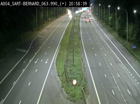 <h2>Webcam sur l'E411 à hauteur de la jonction avec la N4 à la sortie de Namur. Vue orientée vers Luxembourg</h2>