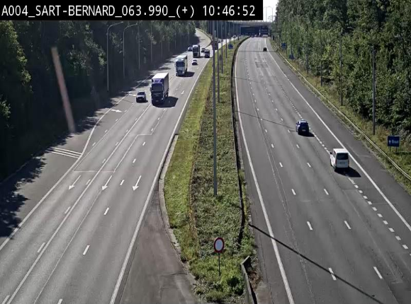 <h2>Webcam sur l'E411 à hauteur de la jonction avec la N4 à la sortie de Namur. Vue orientée vers Luxembourg</h2>