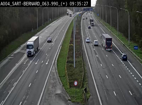 Webcam sur l'E411 à hauteur de la jonction avec la N4 à la sortie de Namur. Vue orientée vers Luxembourg