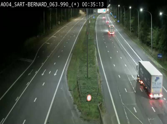 Webcam sur l'E411 à hauteur de la jonction avec la N4 à la sortie de Namur. Vue orientée vers Luxembourg