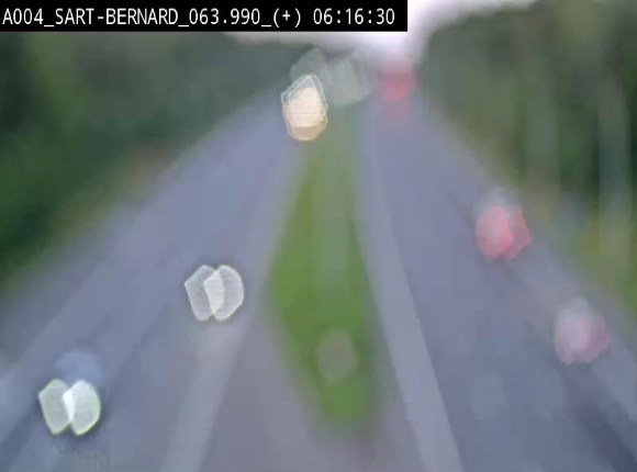 <h2>Webcam sur l'E411 à hauteur de la jonction avec la N4 à la sortie de Namur. Vue orientée vers Luxembourg</h2>
