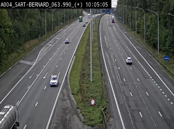 <h2>Webcam sur l'E411 à hauteur de la jonction avec la N4 à la sortie de Namur. Vue orientée vers Luxembourg</h2>