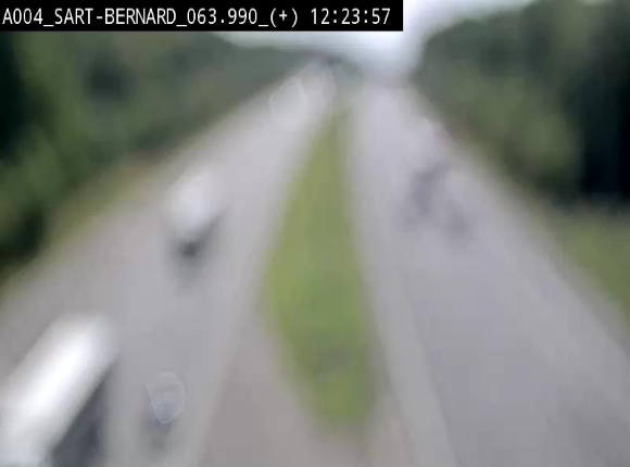 <h2>Webcam sur l'E411 à hauteur de la jonction avec la N4 à la sortie de Namur. Vue orientée vers Luxembourg</h2>