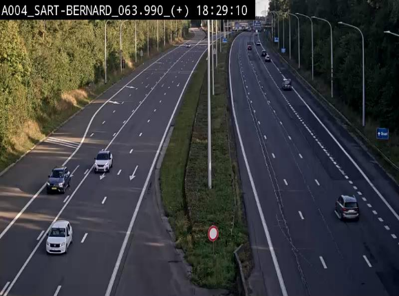 <h2>Webcam sur l'E411 à hauteur de la jonction avec la N4 à la sortie de Namur. Vue orientée vers Luxembourg</h2>