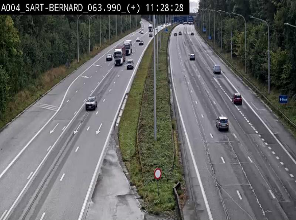 Webcam sur l'E411 à hauteur de la jonction avec la N4 à la sortie de Namur. Vue orientée vers Luxembourg