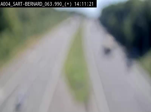<h2>Webcam sur l'E411 à hauteur de la jonction avec la N4 à la sortie de Namur. Vue orientée vers Luxembourg</h2>