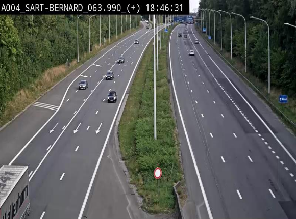 <h2>Webcam sur l'E411 à hauteur de la jonction avec la N4 à la sortie de Namur. Vue orientée vers Luxembourg</h2>