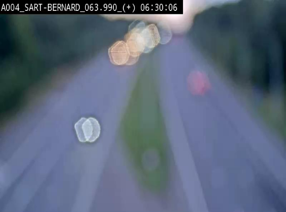 <h2>Webcam sur l'E411 à hauteur de la jonction avec la N4 à la sortie de Namur. Vue orientée vers Luxembourg</h2>