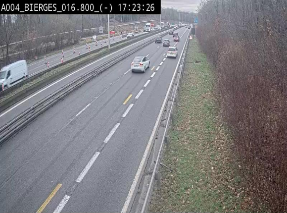 <h2>Webcam E411(A4) à Wavre, à hauteur de la sortie 5 Bierges. Vue orientée vers Bruxelles</h2>