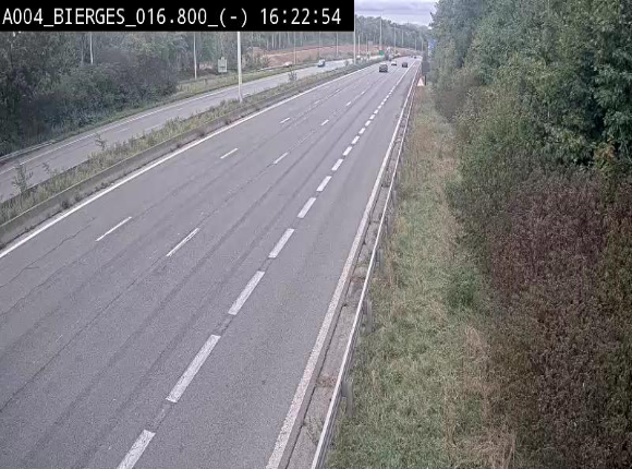 Webcam E411(A4) à Wavre, à hauteur de la sortie 5 Bierges. Vue orientée vers Bruxelles