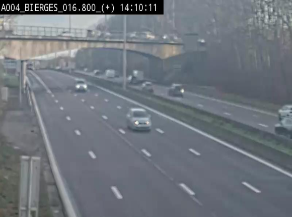 <h2>Webcam à Wavre, à hauteur de la sortie 5 Bierges. Vue orientée vers Namur</h2>