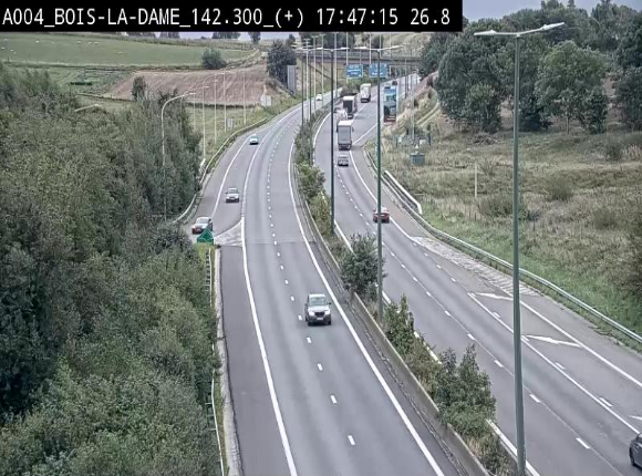 <h2>Webcam située entre la sortie 29 Neufchâteau et la jonction avec l'E25 en direction de Liège et Luxembourg</h2>